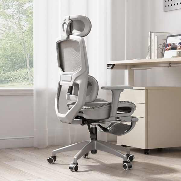 Ergonomic reclining computer chair with 3D armrests for gaming and office use